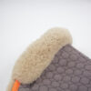 Mattes Lammfell Sattelpad grau DR/L – Bild 3