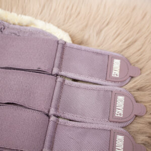 Eskadron Gamaschen Faux Fur orchidmauve L