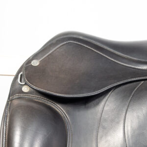 Selleria Equipe Monoblatt Dressursattel Emporio schwarz 17