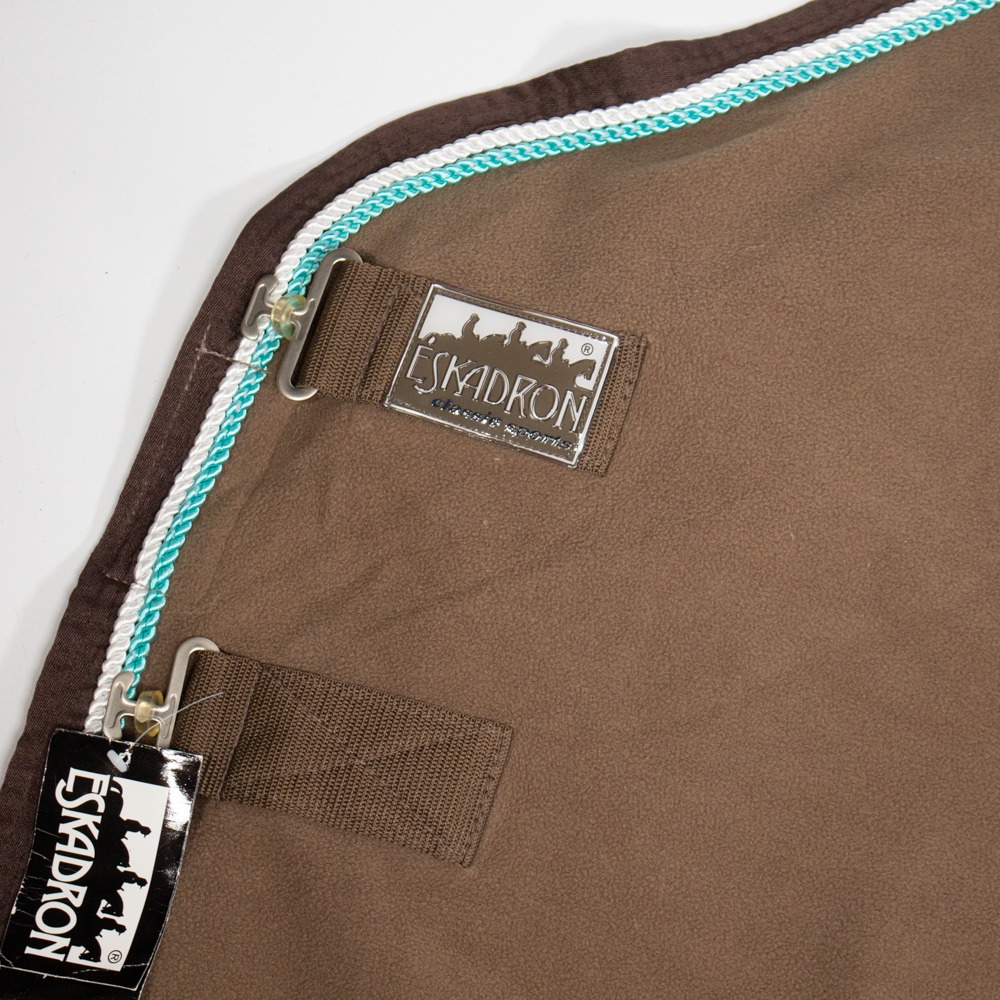 Eskadron Abschwitzdecke Fleece Bicolor lightnougat/iceblue M/135 – Bild 3