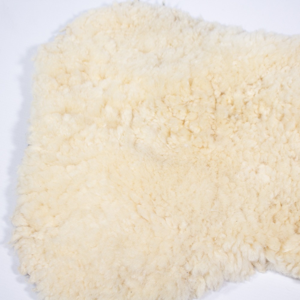 Felix Bühler Sattelsitzbezug Lammfell – Bild 2