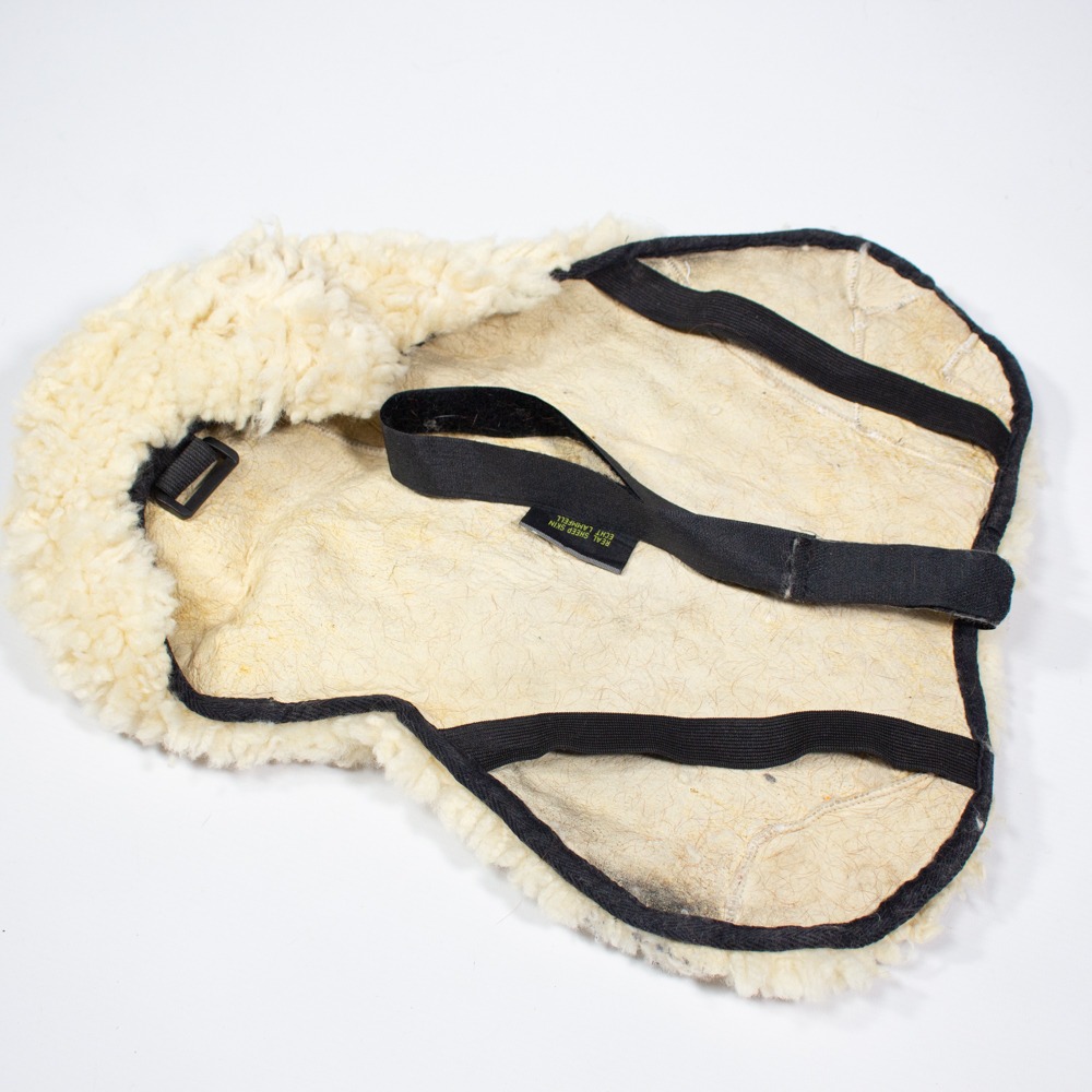 Felix Bühler Sattelsitzbezug Lammfell – Bild 3