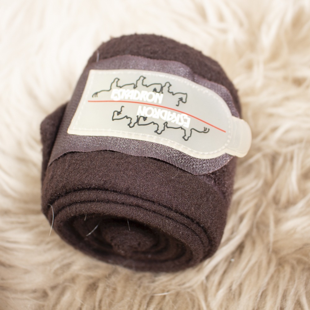 Eskadron Bandagen Fleece darknougat Pony – Bild 2