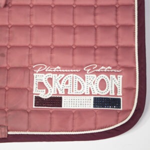 Eskadron Platinum Schabracke Glossy Crystal light berry DR