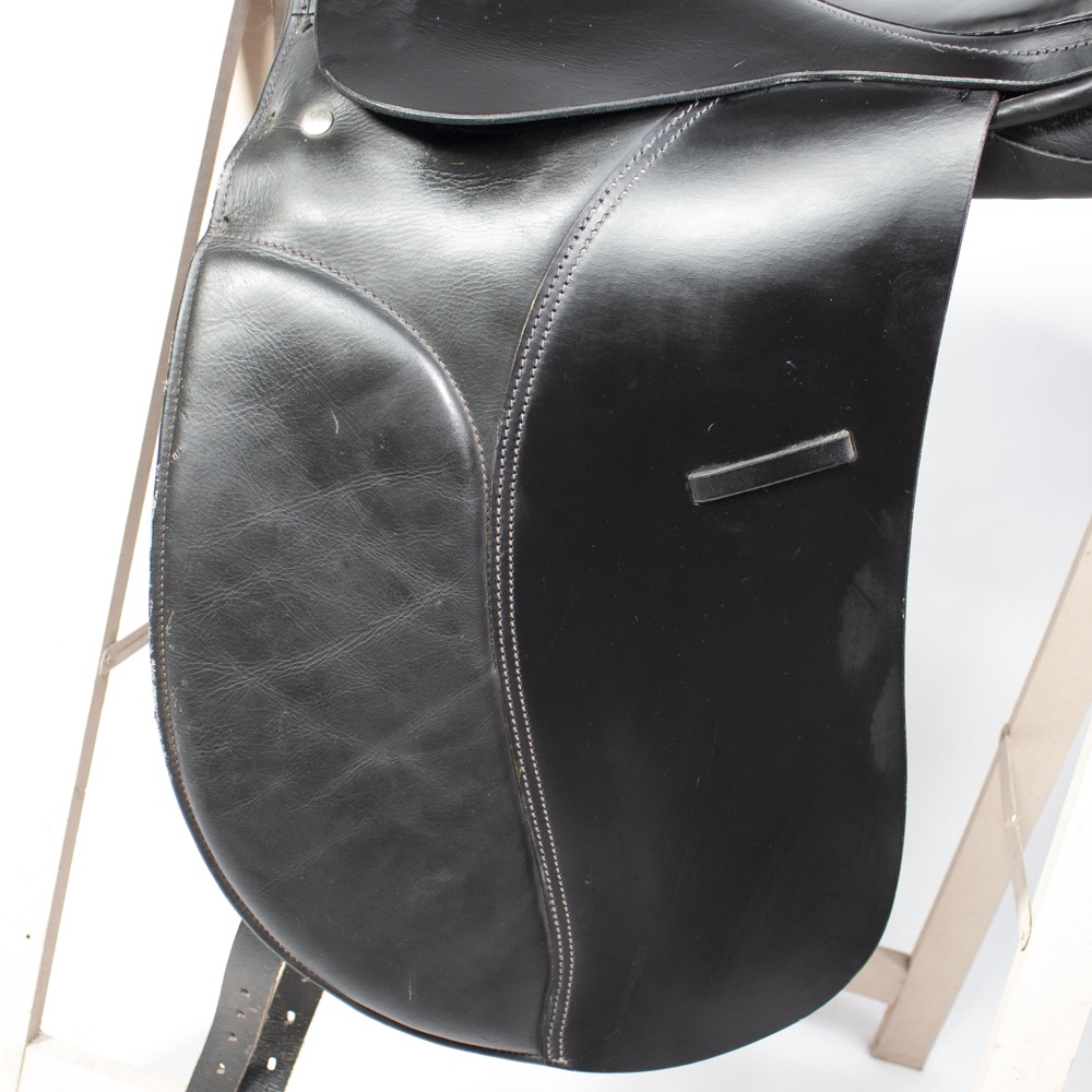 Dressursattel schwarz 17,5" – Bild 4